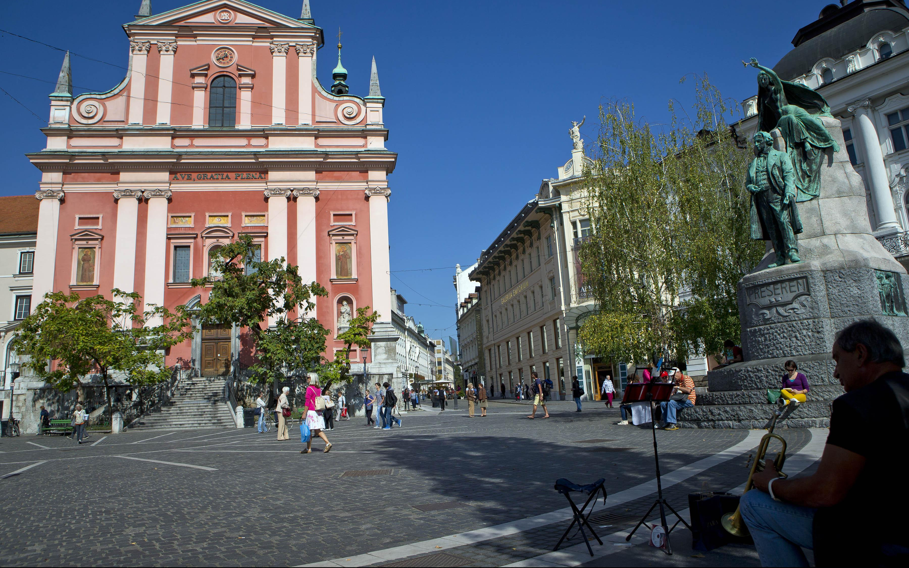 SLOVENIJA NE DA SRBIMA STATUS MANJINE, iako su brojniji od Italijana i Mađara koje Ljubljana priznaje! 